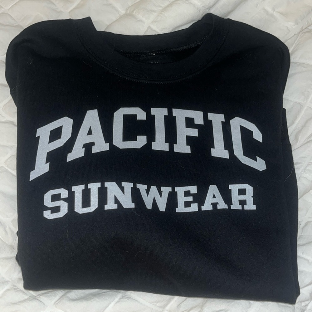 pacific sunwear crewneck